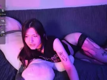 Freechat crimson_web on Chaturbate