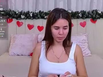 ellaander on Chaturbate 