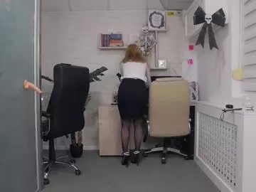 ellamilf on Chaturbate 