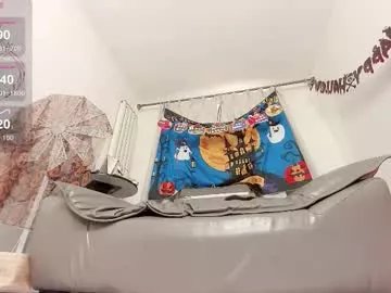 Freechat foxyiyi on Chaturbate