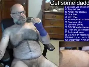 Freechat hairydaddybear69 on Chaturbate