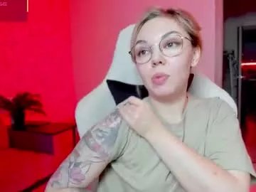 Freechat hot_babayaga on Chaturbate