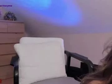 Freechat ilucyme on Chaturbate