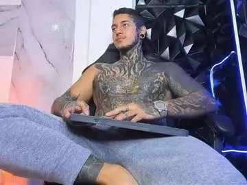 Freechat jaxxxonherd on Chaturbate