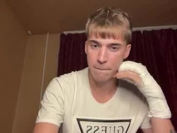 Freechat kevin_martin8 on Chaturbate