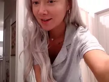 lilyyymonroee on Chaturbate 