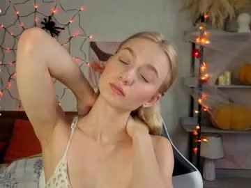 Freechat minnietammy on Chaturbate