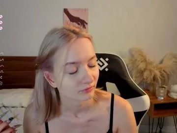 Freechat minnietammy on Chaturbate
