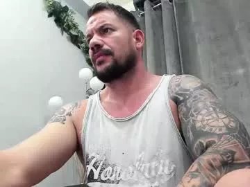 Freechat musclemonster31 on Chaturbate