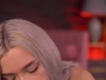 Freechat nickybennz on Chaturbate