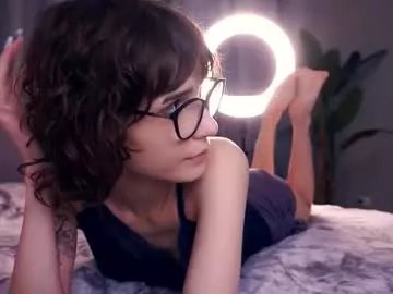 Freechat odettehatt on Chaturbate