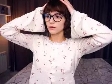 Freechat odettehatt on Chaturbate