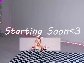 Freechat petitebrat on Chaturbate