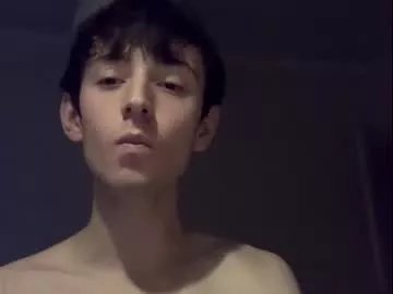 Freechat popshhhik on Chaturbate