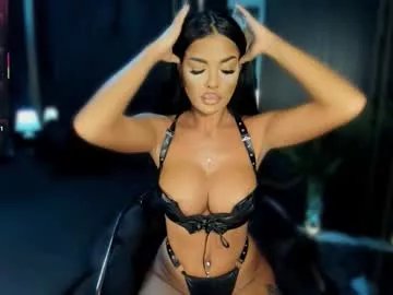 Freechat pussydollxx on Chaturbate