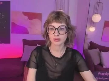 Freechat rubytwinkle on Chaturbate