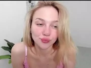 Freechat sarahphyllis on Chaturbate