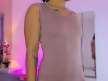 Freechat snakemuse on Chaturbate