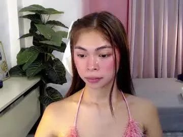 Freechat suckablechick on Chaturbate