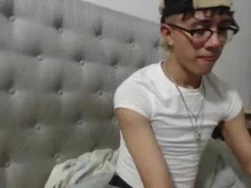 Freechat thiago_n_sam on Chaturbate