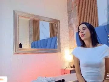 Freechat violett__golden on Chaturbate