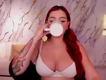 Freechat violettcastel on Chaturbate