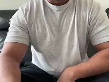 Freechat weaponx1 on Chaturbate