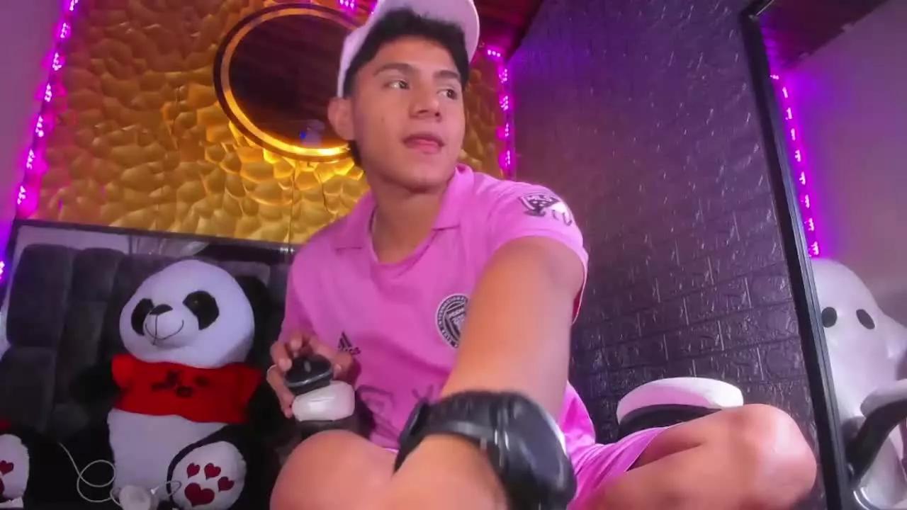 FuckRichi20 on Streamray 