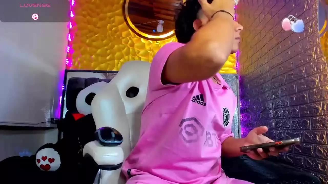FuckRichi20 on Streamray 