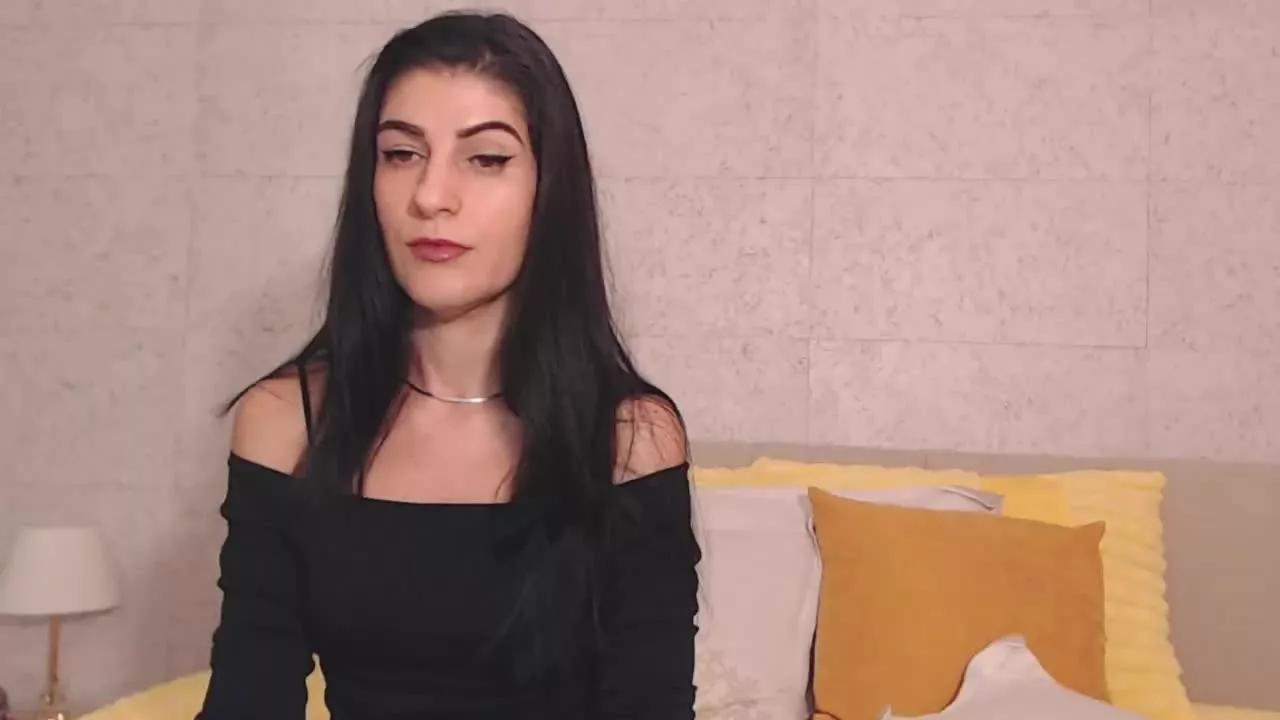 RoxanneCrystal on Streamray 