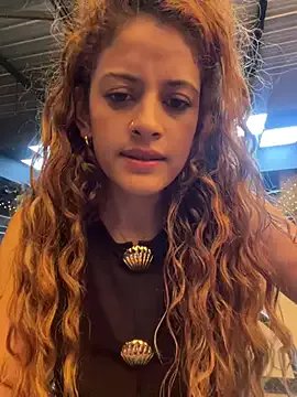 Freechat alana15 on StripChat