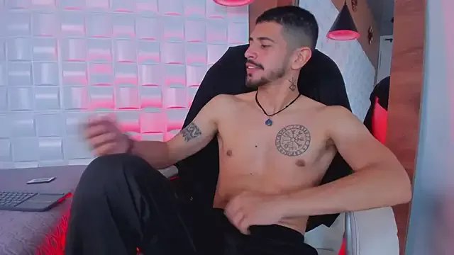 Freechat AlejandroStormm on StripChat