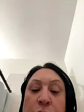 Freechat AlyssiaAmoreXO on StripChat