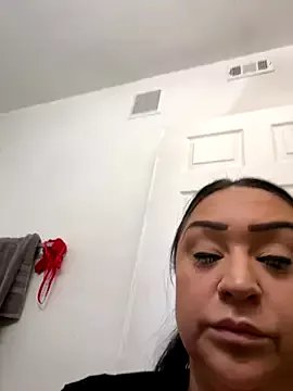 Freechat AlyssiaAmoreXO on StripChat