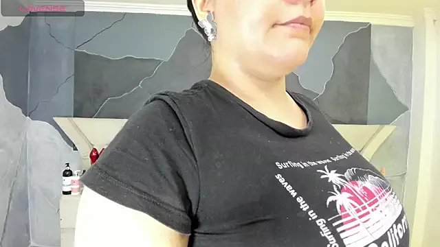 Freechat AmberGreyy_ on StripChat