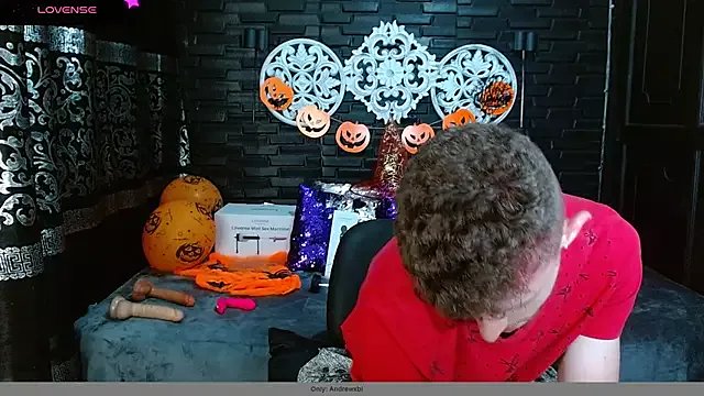 Freechat andrewxbi on StripChat