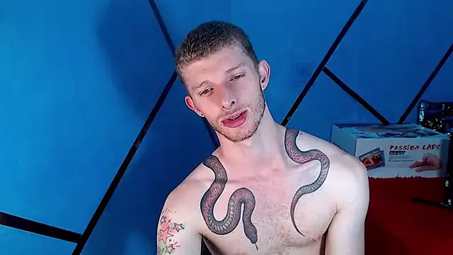 Freechat andrewxbi on StripChat