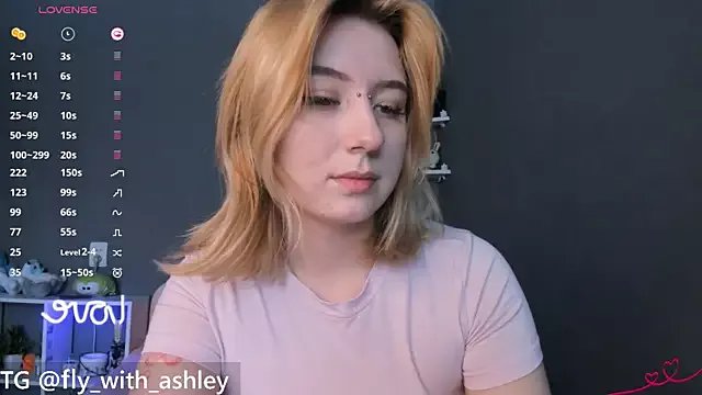 Freechat ashley_lovestory on StripChat