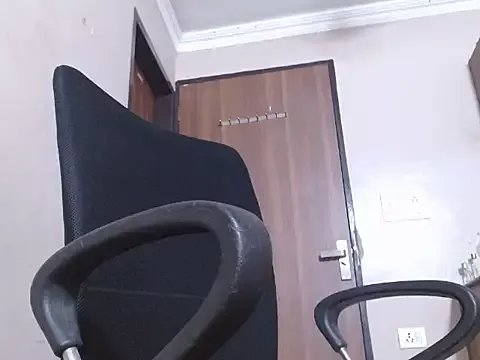 Freechat atirsa on StripChat