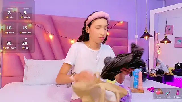 Freechat Beautifulskinny18 on StripChat