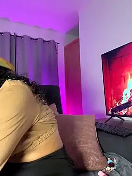 Freechat bella__honey on StripChat