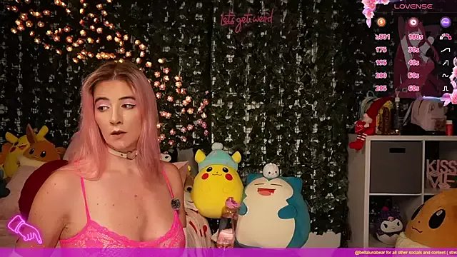 Freechat bellalunabear on StripChat