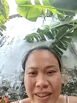 Freechat BigAssmomx on StripChat