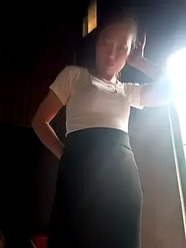 Freechat blonde_blg on StripChat