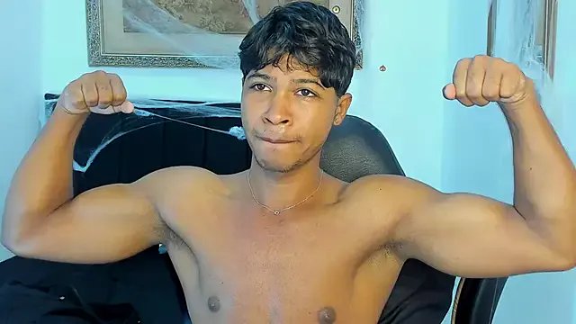 Freechat cassian_gold on StripChat