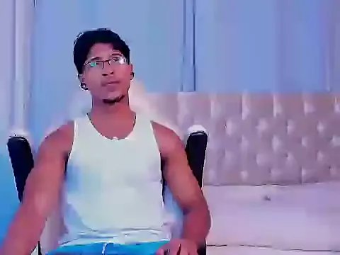 Freechat cassian_gold on StripChat