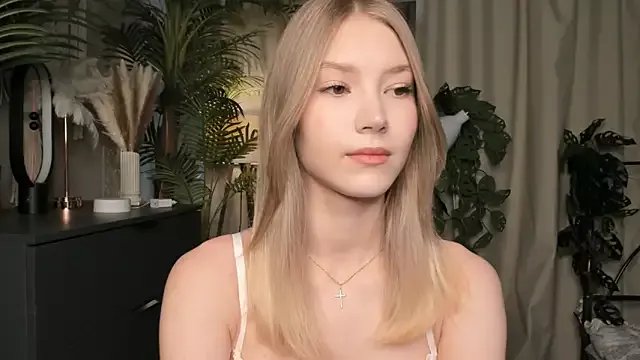 Freechat ChinBonnell on StripChat