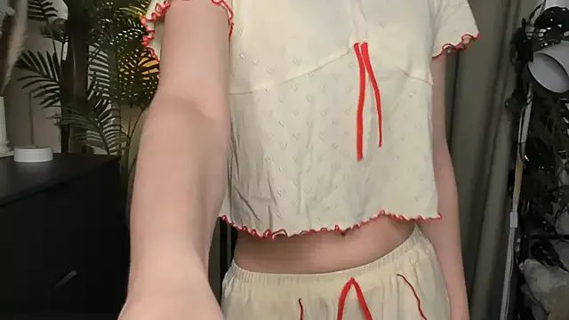 Freechat ChinBonnell on StripChat