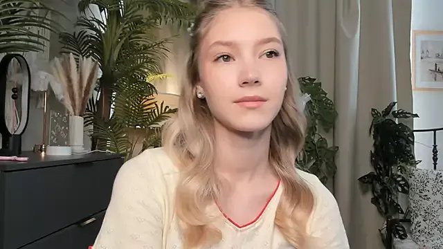 Freechat ChinBonnell on StripChat