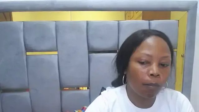 Freechat Cholatin on StripChat